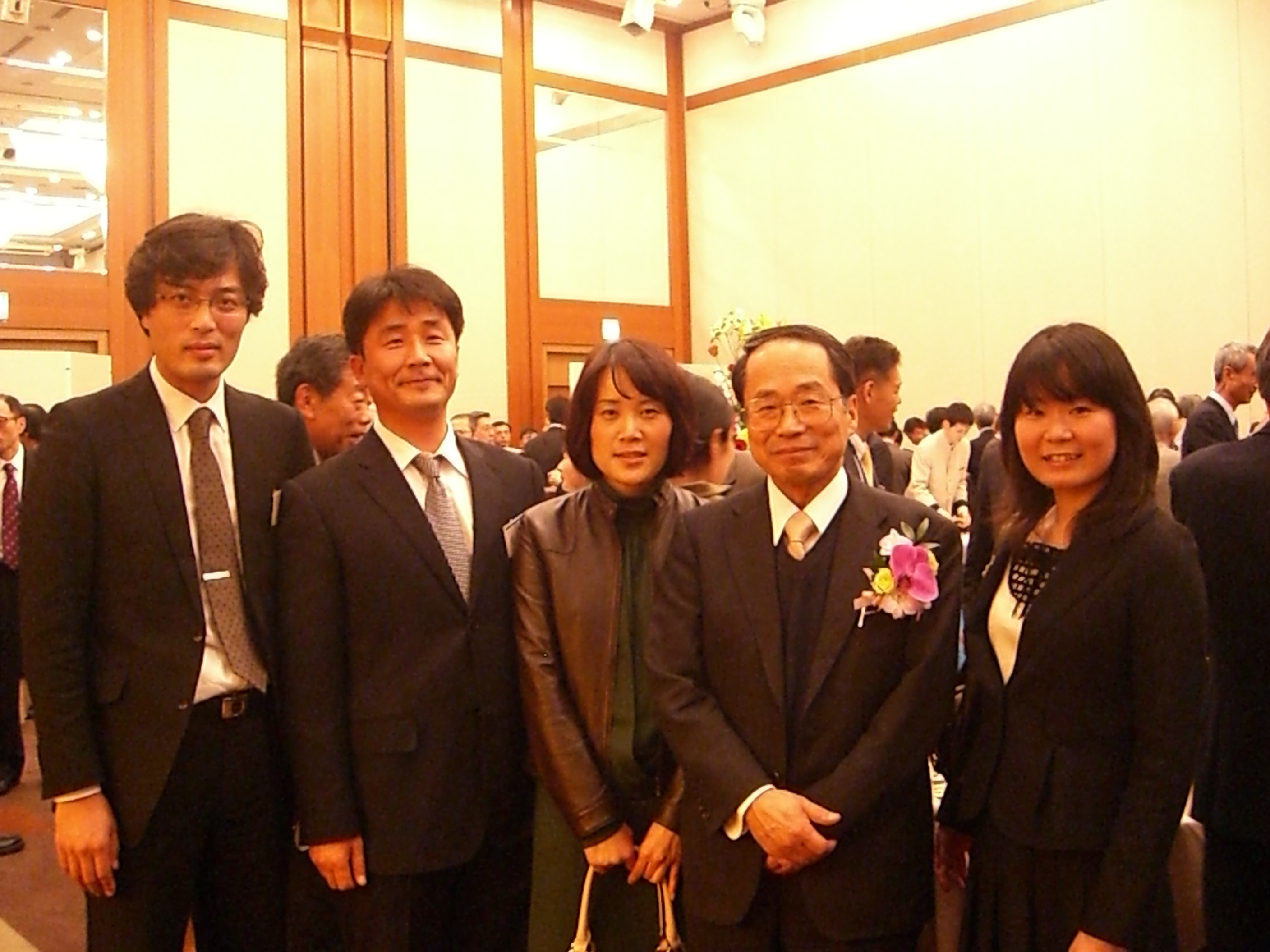 지도교수 Prof.Yamada 정년퇴임식1(나고야, 2010년3월) Prof. Yamada 은사님과 함께 1.JPG